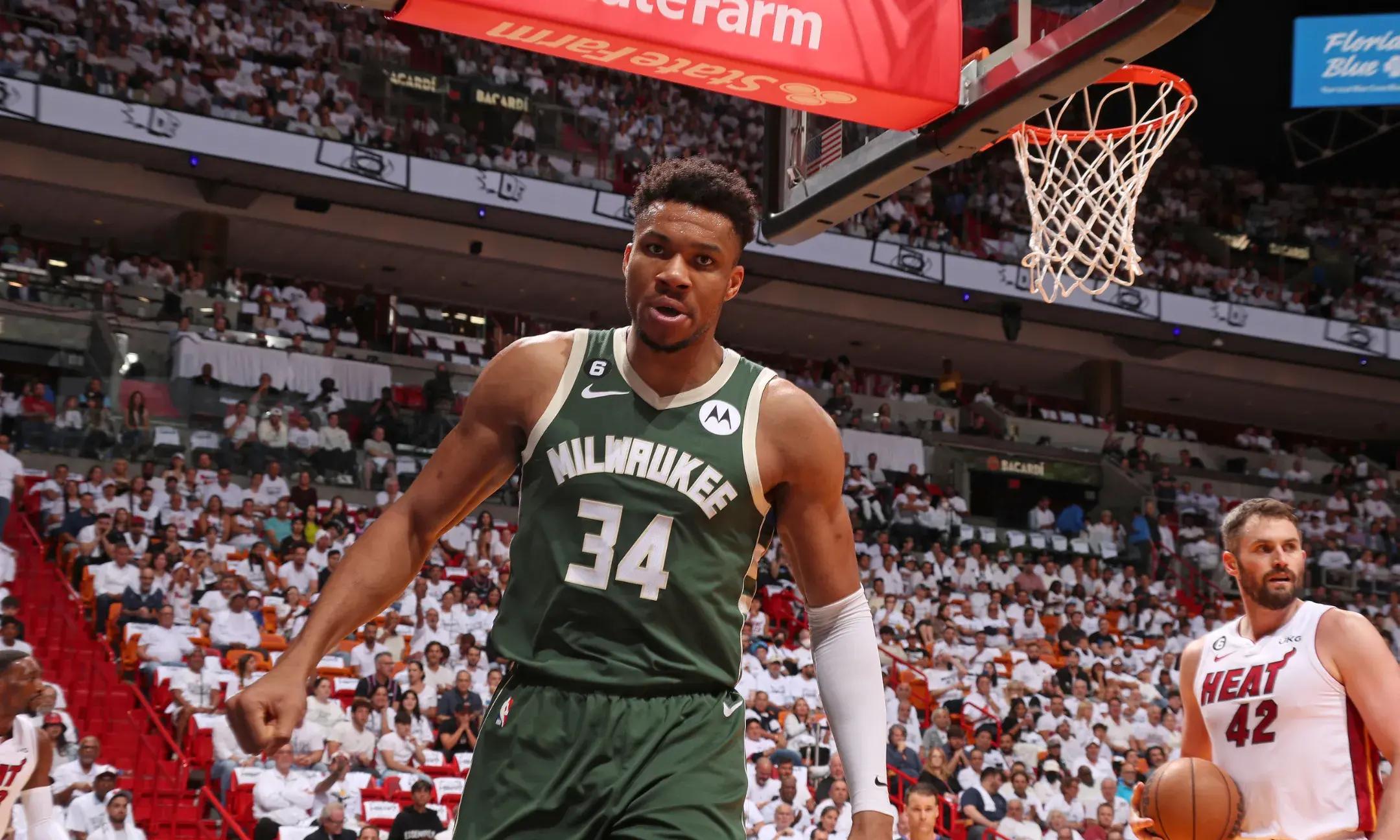 九游网站 -包含密尔沃基雄鹿发布备战花絮,加时末段强势反弹,亚冠任务艰巨,轮换策略成焦点的词条