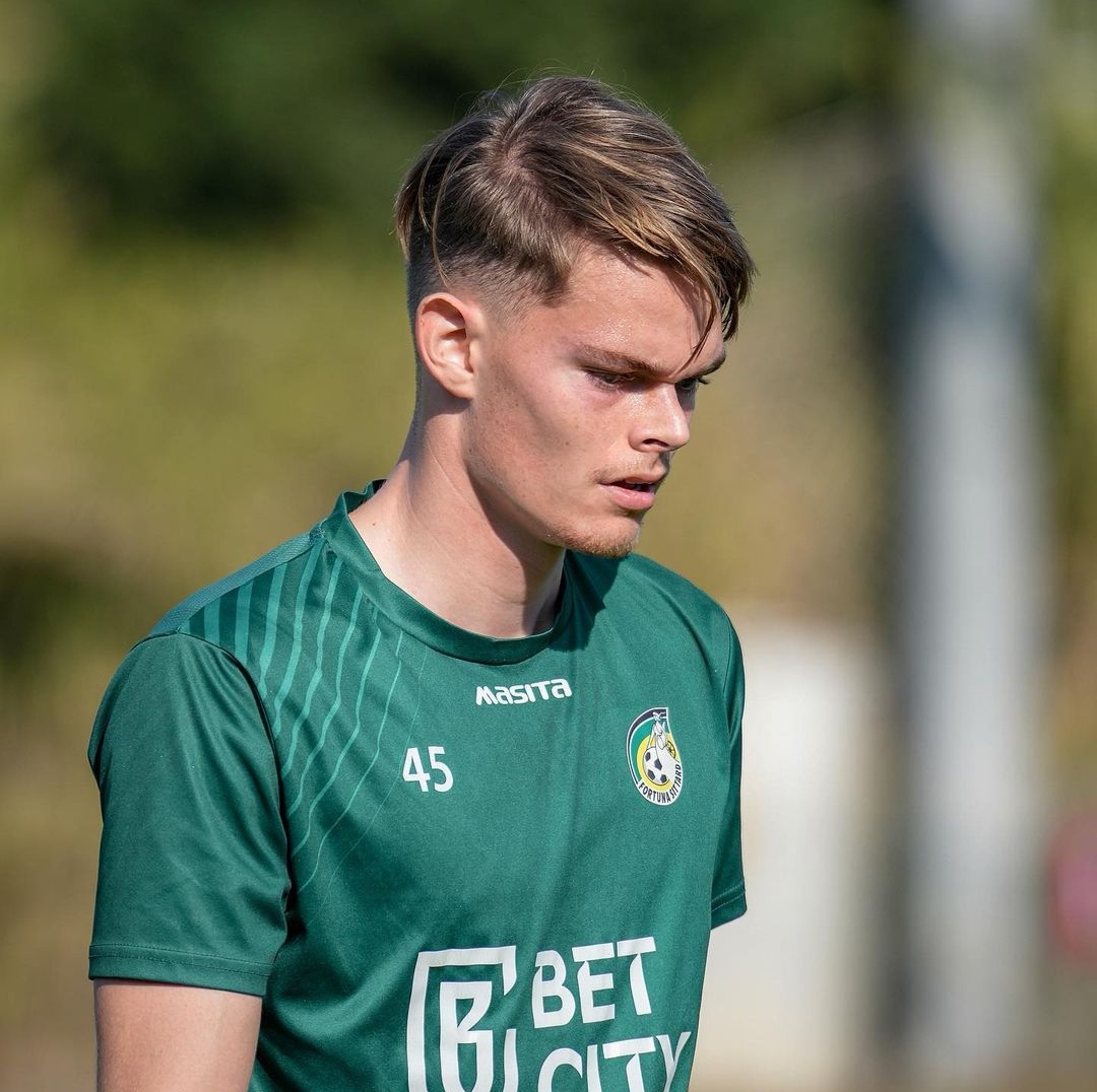 九游体育平台 -关键时刻体能课后,罗马复出首秀备战荷甲,态度坚定,球队文化再被提及