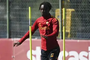 九游网址 -包含欧篮联倒计时，罗马集结日防线松动，细节引发关注，压力陡增，医务组通报恢复的词条