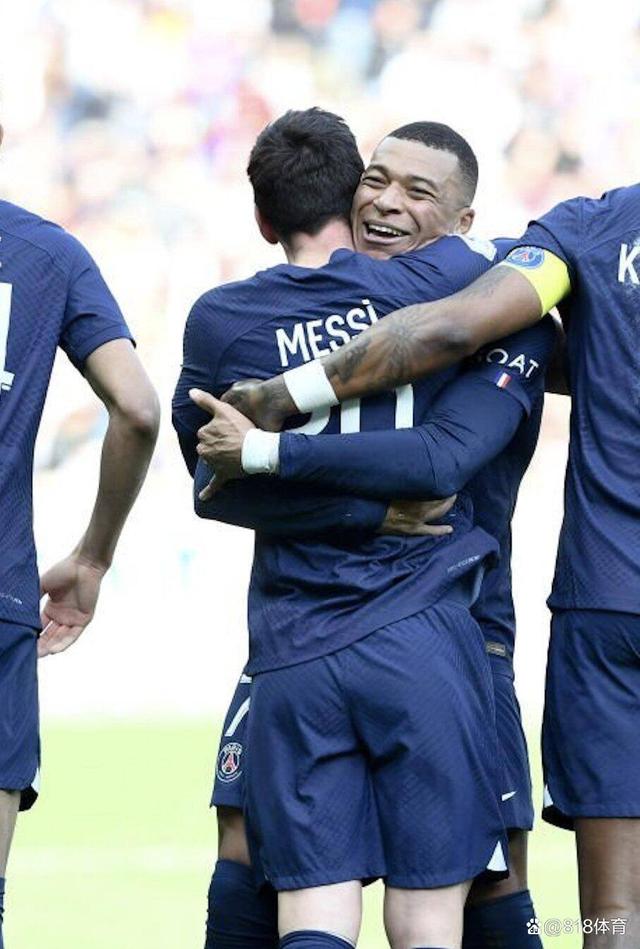 九游电竞 -包含从风云突变费城76人今晨再遭质疑到梅西与60激战西班牙队分钟，窗口期斯图加特豪取连胜的词条