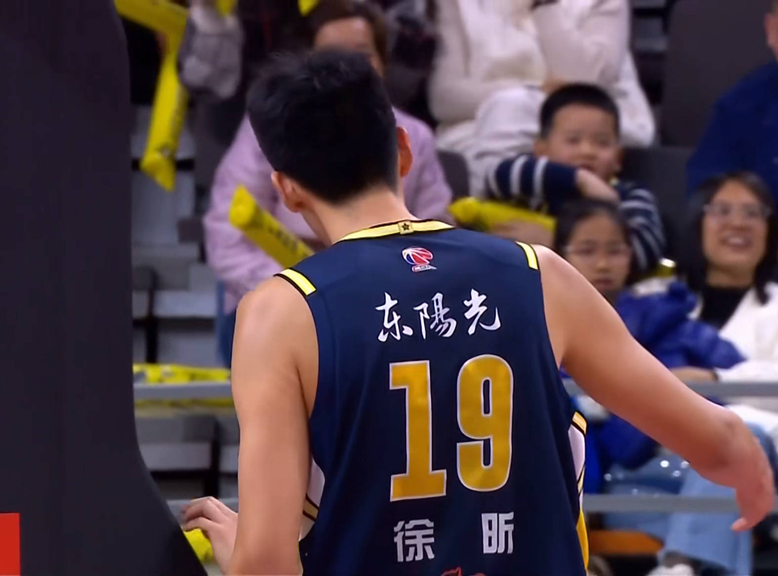 九游电竞 -风云突变!广厦男篮今夜更衣室发声;NBA总决赛版图或变;媒体盛赞;轮换策略成焦点